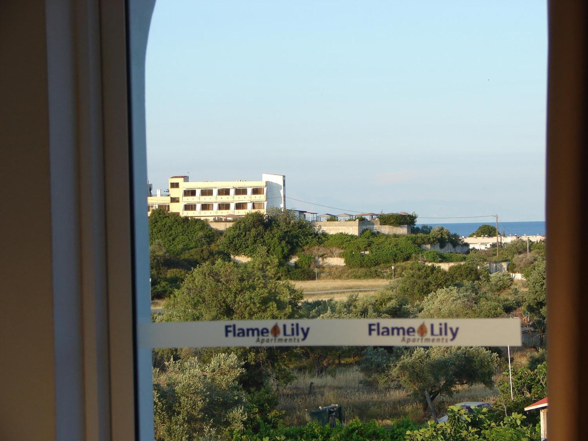 Aparthotel Flame Lily &