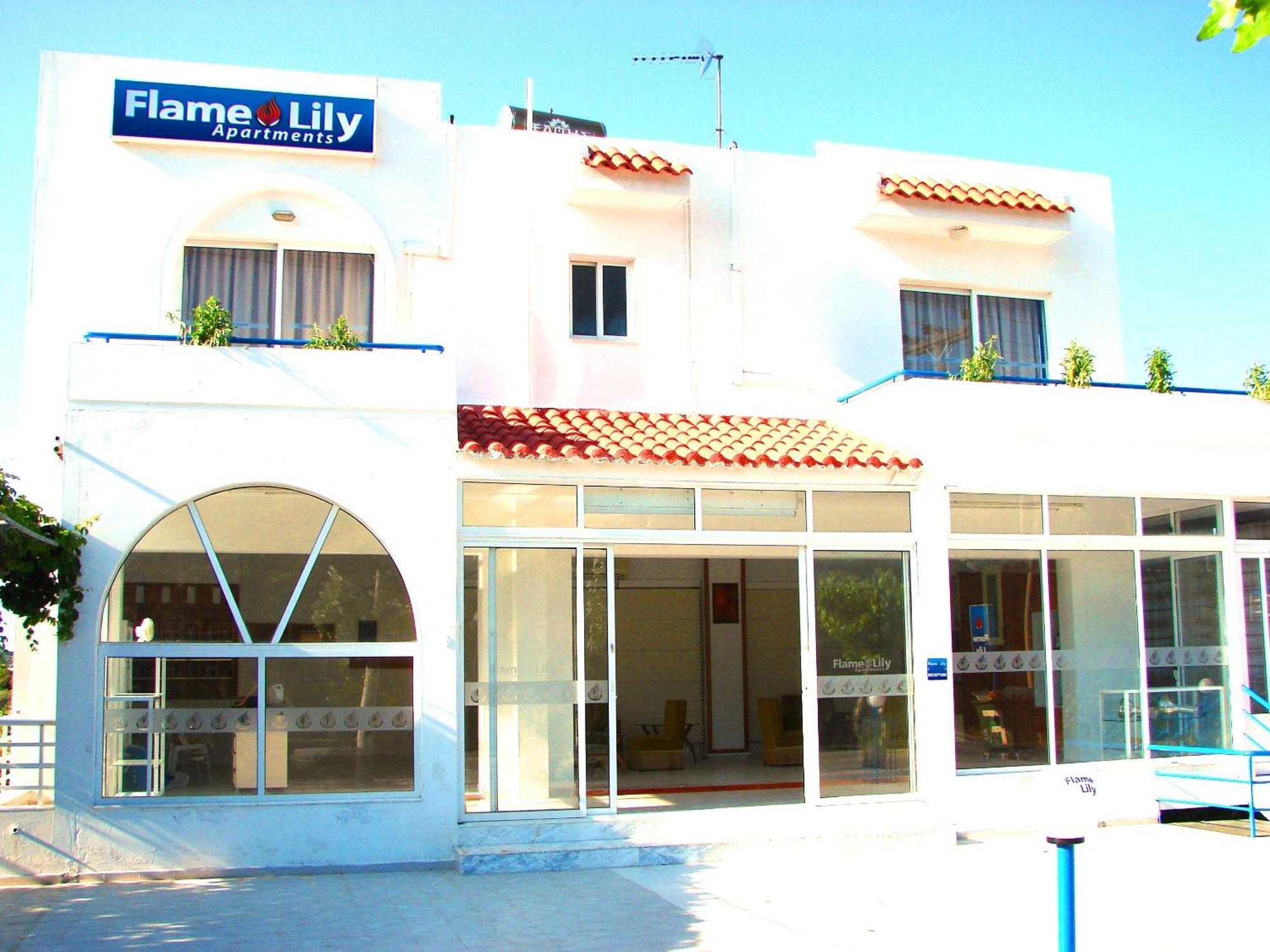 Aparthotel Flame Lily &