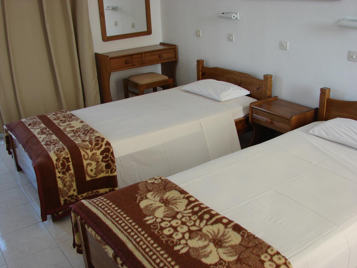 Flame Lily & Aparthotel
